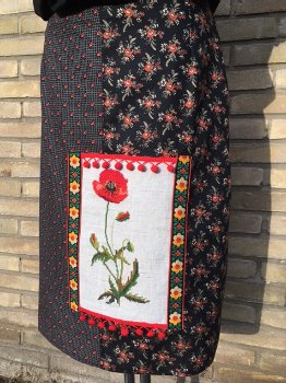 unieke rok met vintage borduurwerk (papaver, rood, zwart) - 0