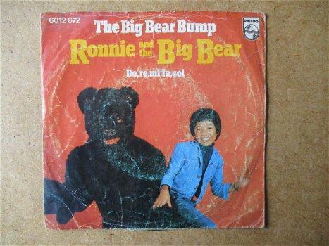 a4913 ronnie and the big bear - the big bear bump - 0