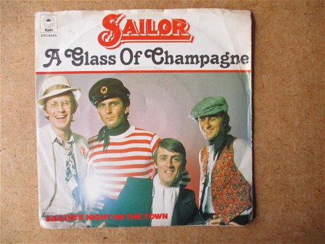 a4950 sailor - a glass of champagne - 0