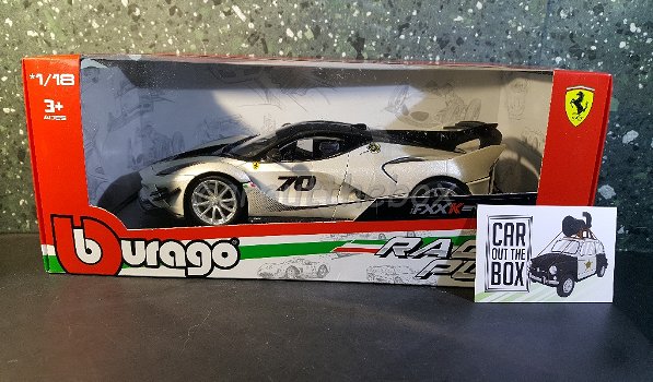 Ferrari FXX-K Evo #70 2018 wit 1:18 Bburago B057 - 4