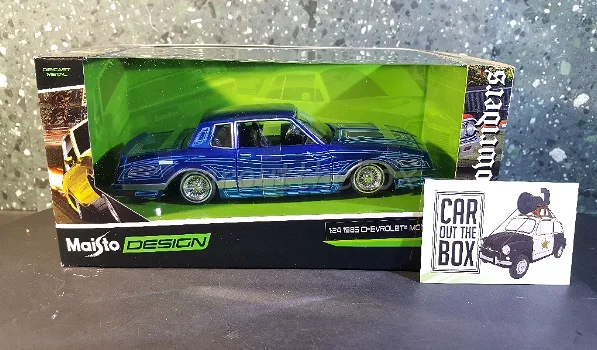 Chevrolet Monte Carlo Lowrider 1986 blauw 1:24 Maisto MA235 - 4