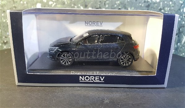 Renault Megane 2020 grijs 1:43 No 040 - 3