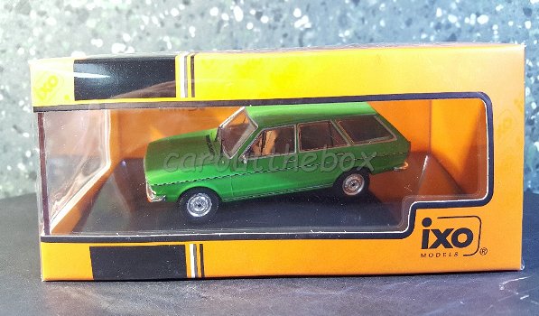 VW Passat Variant LS 1975 groen 1:43 Ixo V766 - 4