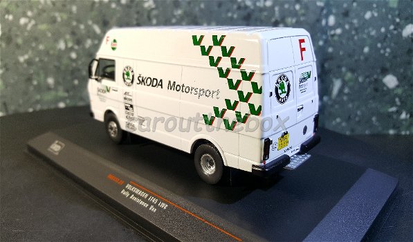 VW LT45 LWB SKODA MOTORSPORT 1:43 Ixo V768 - 2