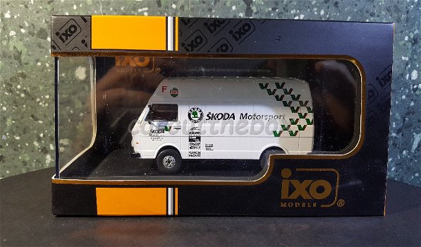 VW LT45 LWB SKODA MOTORSPORT 1:43 Ixo V768 - 3