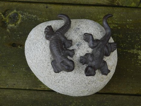 salamander op steen , tafel decoratie - 2