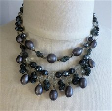 Vintage collier in grijstinten