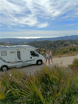 Binnen 4 uur met een camper op pad in de zuid spaanse zon (www.holandacamperverhuur.com ) - 0