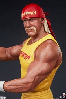 Pop Culture Shock Hulkamania Hulk Hogan statue