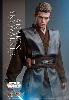 Hot Toys Star Wars Episode II Attack Of The Clones Anakin Skywalker MMS677