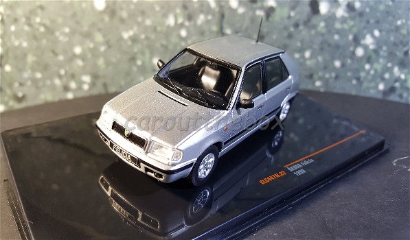 Skoda Felicia 1998 grijs 1:43 Ixo V804 - 1