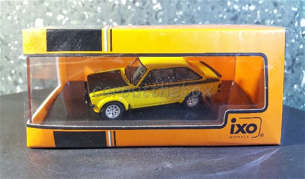 Ford Escort MK II RS 1800 1976 geel 1:43 Ixo V805 - 3
