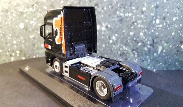 MAN TGX XXL zwart 1/43 Ixo V812 - 2