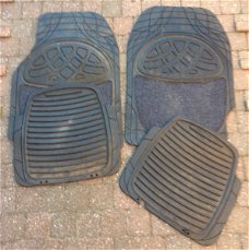 auto/jeep/bestelwagen vloermatten van stevige rubber voor universeel gebruik