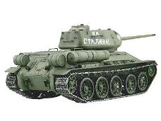 RC tank  T-34/85 metalen tracks en aandrijving 2.4GHZ  Control edition in houten kist
