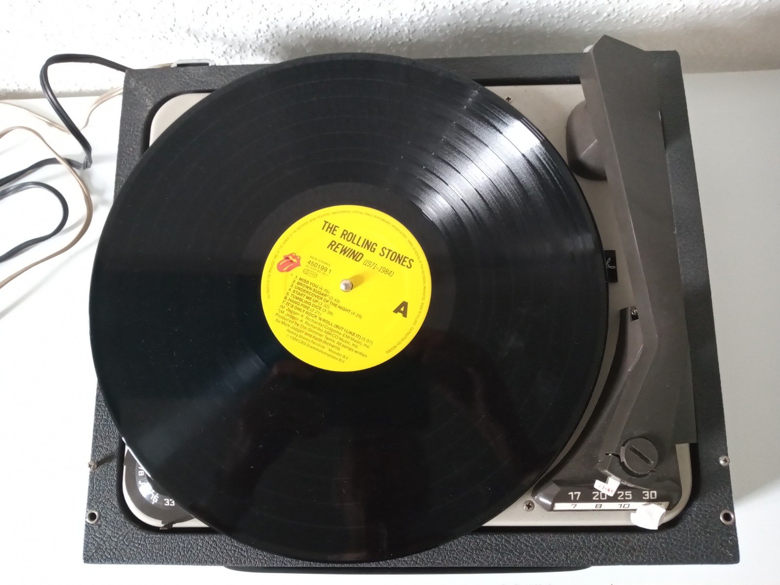 vintage platenspeler in koffer - Afbeelding 7