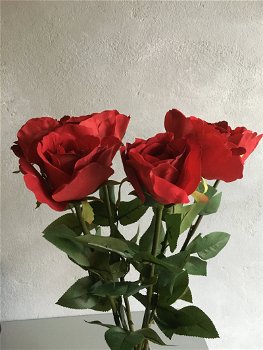 Rode zijden rozen (imitatie) - 2