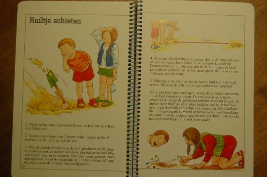 Het knotsgekke knikkerboek - 2