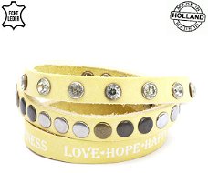 Lederen armband YELLOW met tekst love hope happiness en ronde studs