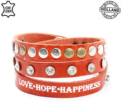 Lederen armband BROWN RED met tekst love hope happiness en ronde studs - 0