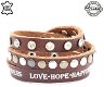 Lederen armband DARK BROWN met tekst love hope happiness ronde studs - 0 - Thumbnail