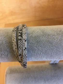 Wikkelarmband slangenprint grijs - 0