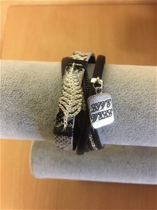 Wikkelarmband met blad strass zwart