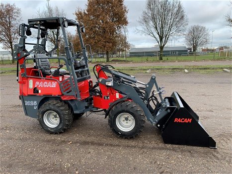 PACAM kniklader minishovel LF vanaf 22000 Euro - 1