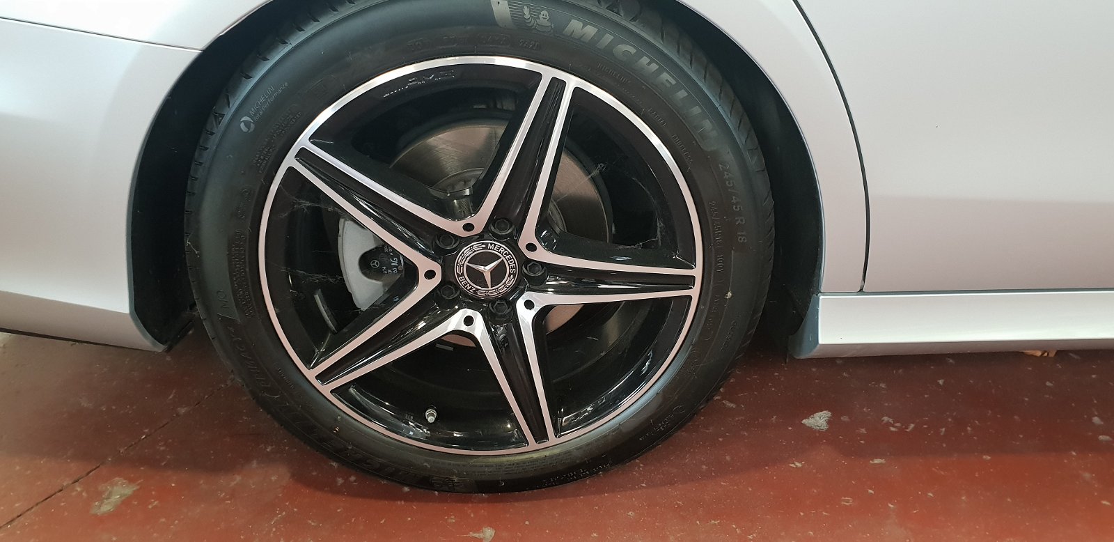 Unieke Mercedes E 300 AMG line intern en extern 2.0 moter - Afbeelding 5