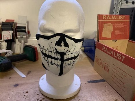Skull face mask - 1