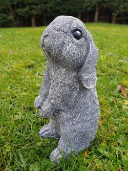 konijn , stenen tuinbeeld ,staand konijn - 0