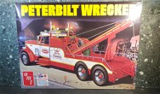 Peterbilt Wrecker 1:25 AMT