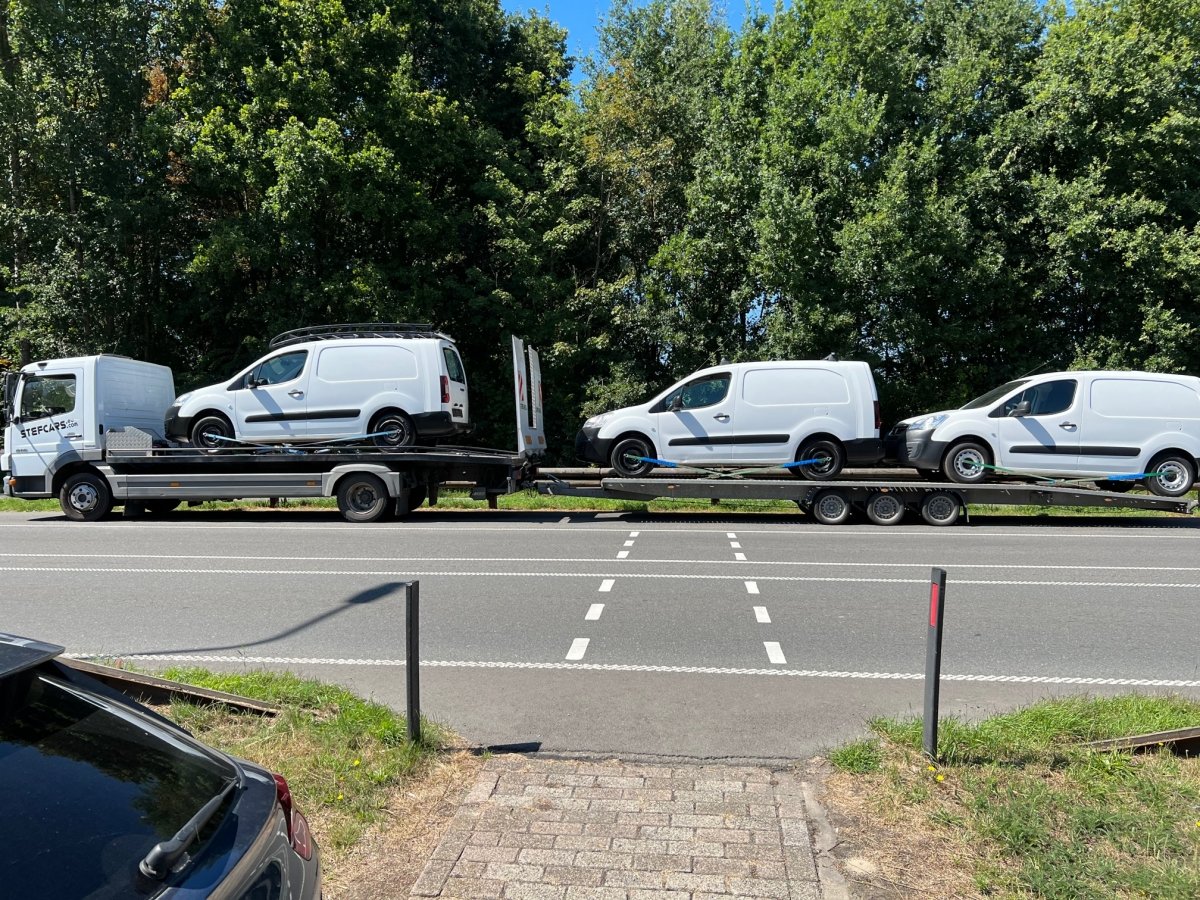 Mercedes Takelvrachtwagen - Afbeelding 2