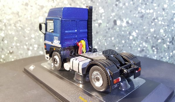 Renault R420 1986 blauw 1/43 Ixo V826 - 2