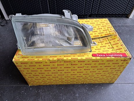 Toyota Carina E T19 (95-97) Koplamp Bosch 0318097314 Rechts - nr. 1