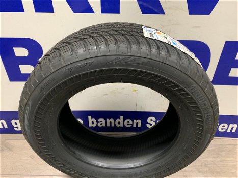 4x Bridgestone winter autobanden 205/60/16 p/st €75,- - 0