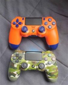 PlayStation 4 controllers