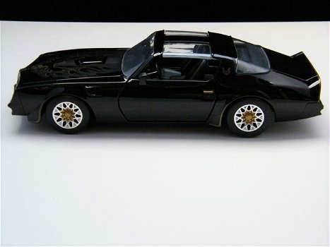 Pontiac Firebird – Fast and Furious 4 en 5 – Jada Toys modelauto 1:24 - 3