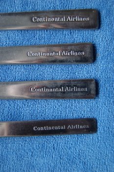 Continental Airlines 1 vork & 3 messen - 2