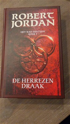 Het Rad des Tijds 3 - De herrezen draak