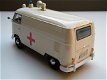 modelauto Volkswagen bus T1 Type 2 Ambulance – Motormax 1:24 - 2 - Thumbnail