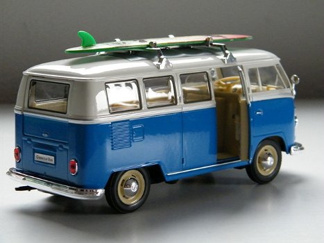 Volkswagen bus T1 Transsporter + Surfboard / Welly modelauto 1:24 - 2