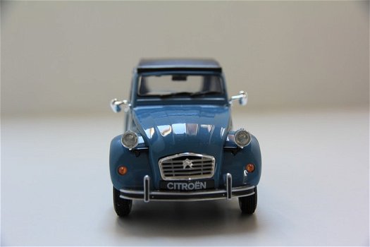 Nieuw modelauto Citroën / Citroen (Eend) 2CV – Welly 1:24 - 2