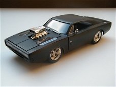 Schaal Film auto Dodge Charger Fast and Furious 7 – Jada Toys 1:24