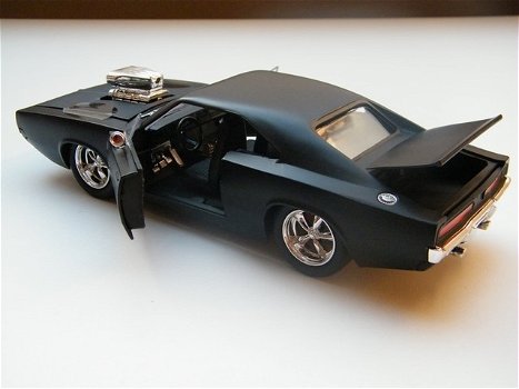 Schaal Film auto Dodge Charger Fast and Furious 7 – Jada Toys 1:24 - 3