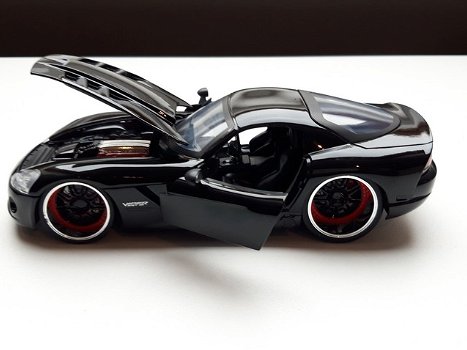 Nieuw modelauto “letty” Dodge viper srt10 – Fast and Furious – Jada Toys 1:24 - 2