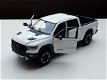 Modelauto Dodge Ram Crew Cab Rebel 2019 Wit – Motormax 1:27 = 19 cm lang - 5 - Thumbnail