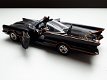 Batmobile “Batman Classic” + Batman and Robin figuur – modelauto Jada Toys 1:24 - 4 - Thumbnail