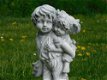 tuinbeeld , jongen en meisje - 2 - Thumbnail