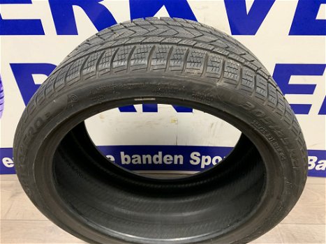 4x Pirelli winter autobanden 305/35/21 p/st €100,- - 1